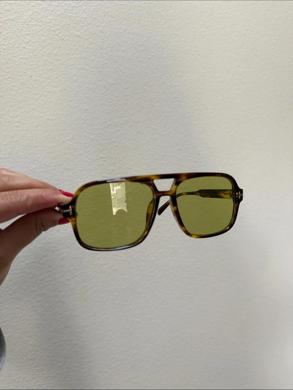 tortoise & chartruese sunglasses